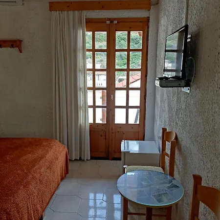 Kissandros Aparthotel *